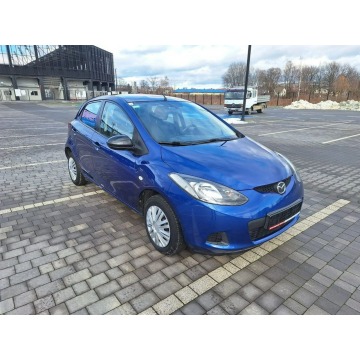 Mazda 2 rok 2009, 1.3 benzyza  bardzo zadbana
