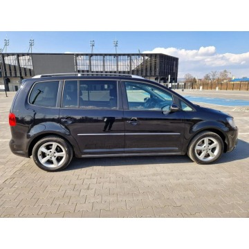 Volkswagen Touran  Hatchback 2013,  2.0 diesel, automat - Na sprzedaż za 30 900 zł - Nowy Sącz - zdjęcie 3