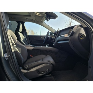 Volvo   SUV 2025,  2.0 hybryda, automat - Na sprzedaż za 269 900 zł - Tychy - zdjęcie 11