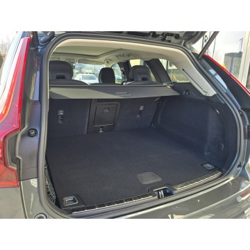Volvo   SUV 2025,  2.0 hybryda, automat - Na sprzedaż za 269 900 zł - Tychy - zdjęcie 12