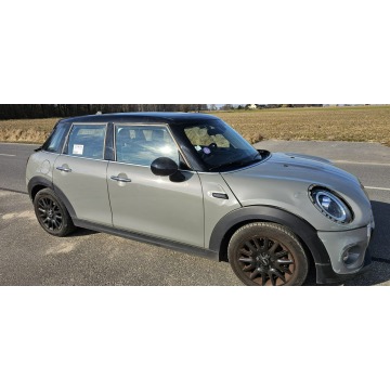 Mini Cooper - Heading street