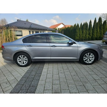 Volkswagen Passat  Sedan/Limuzyna 2018,  2.0 diesel, automat - Na sprzedaż za 54 900 zł - Strzegom - zdjęcie 4