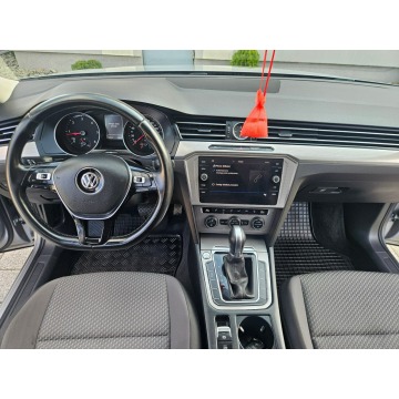 Volkswagen Passat  Sedan/Limuzyna 2018,  2.0 diesel, automat - Na sprzedaż za 54 900 zł - Strzegom - zdjęcie 6