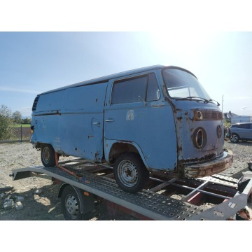 Volkswagen Transporter 1970,  1.0 benzyna - Na sprzedaż za 10 700 zł - Nowy Sącz - zdjęcie 2