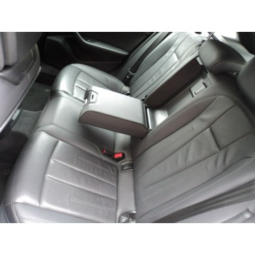 Audi A4 2018,  2.0 diesel - Na sprzedaż za 60 000 zł - Lublin - zdjęcie 9