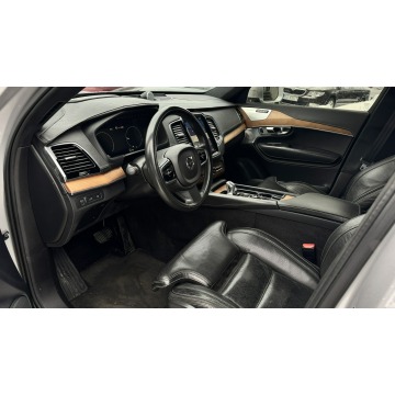 Volvo   SUV 2017,  2.0 hybryda, automat - Na sprzedaż za 92 000 zł - Gdynia - zdjęcie 7