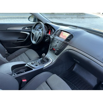 Opel Insignia  Kombi 2013,  2.0 diesel - Na sprzedaż za 19 300 zł - Wejherowo - zdjęcie 10