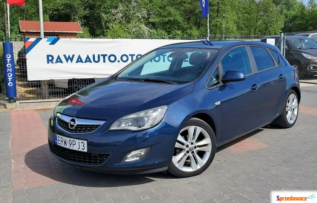 Opel Astra 2011