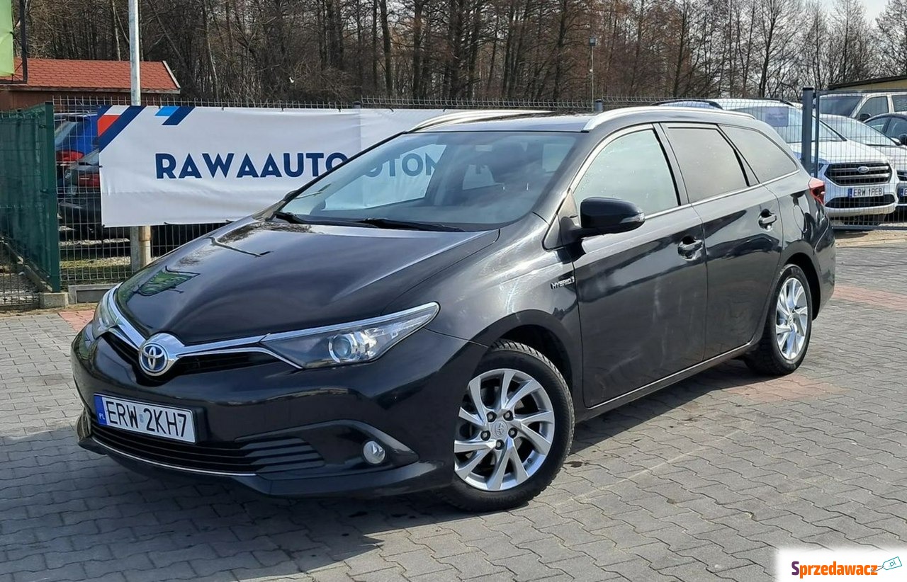 Toyota Auris 2015