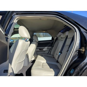Chrysler 300C  Sedan/Limuzyna 2006,  3.0 diesel, automat - Na sprzedaż za 29 900 zł - Rawa Mazowiecka - zdjęcie 7