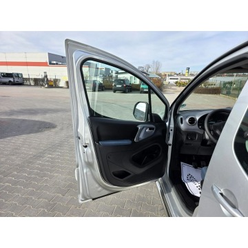 Citroen Berlingo  Minivan/Van 2009,  1.6 benzyna - Na sprzedaż za 17 900 zł - Rawa Mazowiecka - zdjęcie 9