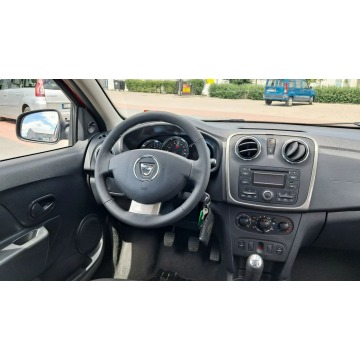 Dacia Sandero Stepway  SUV 2015,  0.9 benzyna - Na sprzedaż za 22 900 zł - Rawa Mazowiecka - zdjęcie 6