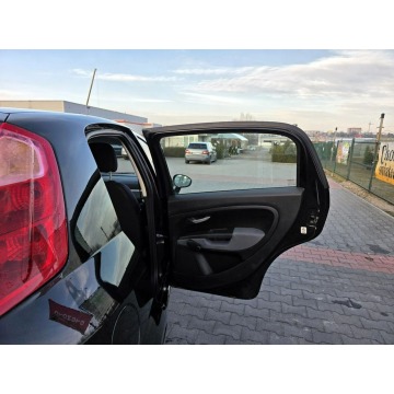 Fiat Grande Punto  Hatchback 2007,  1.4 benzyna - Na sprzedaż za 9 900,00 zł - Rawa Mazowiecka - zdjęcie 11