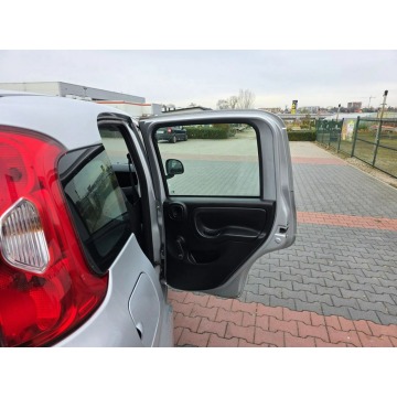 Fiat Panda  Hatchback 2018,  1.2 benzyna - Na sprzedaż za 23 900 zł - Rawa Mazowiecka - zdjęcie 9