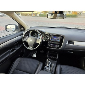 Mitsubishi Outlander  SUV 2013,  2.0 hybryda, automat - Na sprzedaż za 45 900 zł - Rawa Mazowiecka - zdjęcie 6