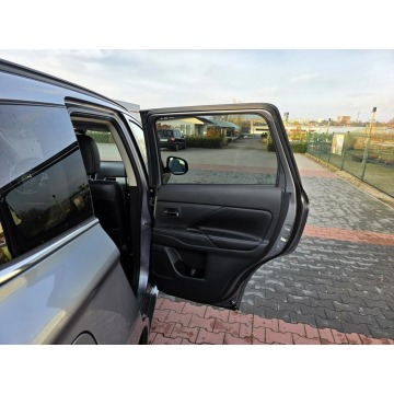 Mitsubishi Outlander  SUV 2013,  2.0 hybryda, automat - Na sprzedaż za 45 900 zł - Rawa Mazowiecka - zdjęcie 11