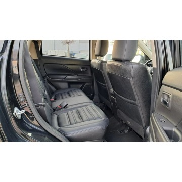 Mitsubishi Outlander  SUV 2018,  2.0 benzyna, automat - Na sprzedaż za 75 900 zł - Rawa Mazowiecka - zdjęcie 9