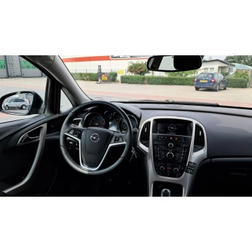 Opel Astra  Liftback 2010,  1.7 diesel - Na sprzedaż za 16 600 zł - Rawa Mazowiecka - zdjęcie 6