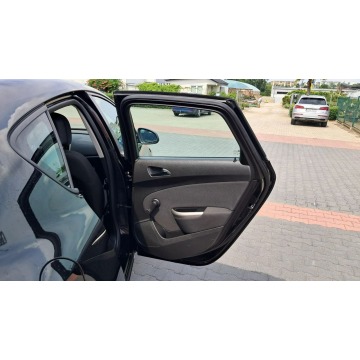 Opel Astra  Liftback 2010,  1.7 diesel - Na sprzedaż za 16 600 zł - Rawa Mazowiecka - zdjęcie 12