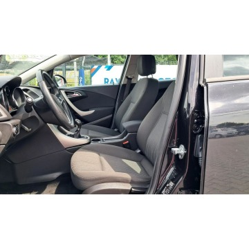 Opel Astra  Liftback 2010,  1.7 diesel - Na sprzedaż za 16 600 zł - Rawa Mazowiecka - zdjęcie 11