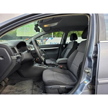 Opel Vectra 2005,  2.2 benzyna - Na sprzedaż za 8 900,00 zł - Rawa Mazowiecka - zdjęcie 12