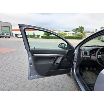 Opel Vectra 2005,  2.2 benzyna - Na sprzedaż za 8 900,00 zł - Rawa Mazowiecka - zdjęcie 11