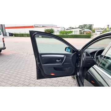 Renault Laguna  Liftback 2009,  2.0 benzyna, automat - Na sprzedaż za 23 900 zł - Rawa Mazowiecka - zdjęcie 10