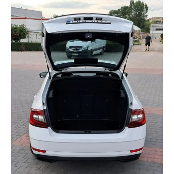Skoda Octavia  Sedan/Limuzyna 2019,  1.6 diesel - Na sprzedaż za 39 900 zł - Rawa Mazowiecka - zdjęcie 5