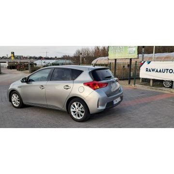 Toyota Auris  Liftback 2014,  1.8 hybryda, automat - Na sprzedaż za 39 900 zł - Rawa Mazowiecka - zdjęcie 3
