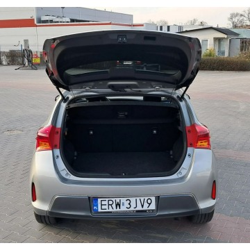 Toyota Auris  Liftback 2014,  1.8 hybryda, automat - Na sprzedaż za 39 900 zł - Rawa Mazowiecka - zdjęcie 5