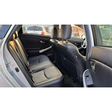 Toyota Prius  Liftback 2013,  1.8 hybryda, automat - Na sprzedaż za 37 900 zł - Rawa Mazowiecka - zdjęcie 12