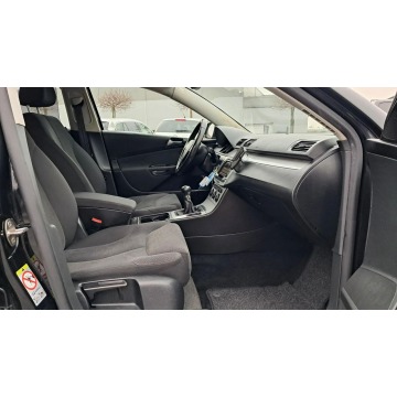 Volkswagen Passat 2009,  1.4 benzyna - Na sprzedaż za 14 900 zł - Rawa Mazowiecka - zdjęcie 8