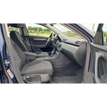 Volkswagen Passat 2012,  1.4 benzyna, automat - Na sprzedaż za 28 900 zł - Rawa Mazowiecka - zdjęcie 8