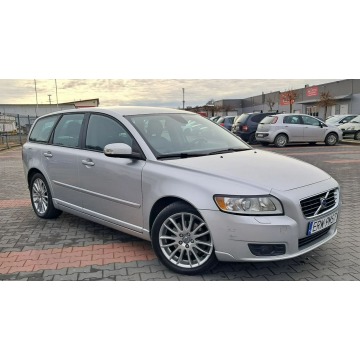 Volvo V50 2008,  2.4 benzyna, automat - Na sprzedaż za 22 900 zł - Rawa Mazowiecka - zdjęcie 2