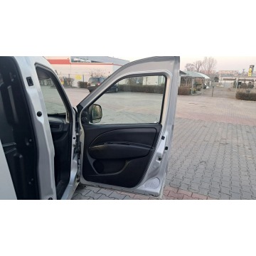 Opel Combo 2013,  1.3 diesel - Na sprzedaż za 18 900 zł - Rawa Mazowiecka - zdjęcie 9