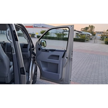 Volkswagen Transporter 2005,  2.5 diesel, automat - Na sprzedaż za 39 900 zł - Rawa Mazowiecka - zdjęcie 9
