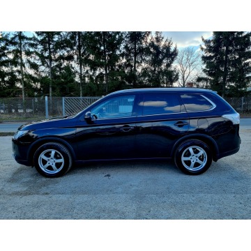 Mitsubishi Outlander  SUV 2015,  2.0 benzyna, automat - Na sprzedaż za 46 900 zł - Szczecin - zdjęcie 8