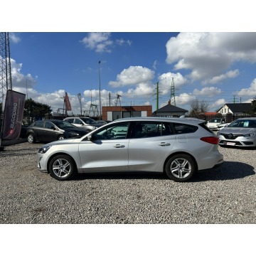 Ford Focus  Kombi 2020,  1.0 benzyna - Na sprzedaż za 44 900 zł - Rawa Mazowiecka - zdjęcie 6