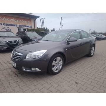OPEL INSIGNIA 1.4B SUPER STAN!