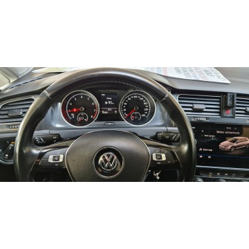 Volkswagen Golf  Hatchback 2019,  1.0 benzyna - Na sprzedaż za 45 900 zł - Mysłowice - zdjęcie 10