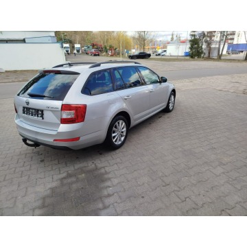 Skoda Octavia 2016,  1.6 diesel - Na sprzedaż za 30 800 zł - Jarocin - zdjęcie 4