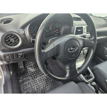 Subaru Impreza  Hatchback 2007,  1.5 benzyna - Na sprzedaż za 14 789 zł - Rybnik - zdjęcie 7