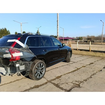 Volvo   SUV 2018,  2.0 benzyna, automat - Na sprzedaż za 72 000 zł - Gizałki - zdjęcie 4
