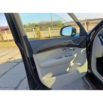 Volvo   SUV 2018,  2.0 benzyna, automat - Na sprzedaż za 72 000 zł - Gizałki - zdjęcie 8