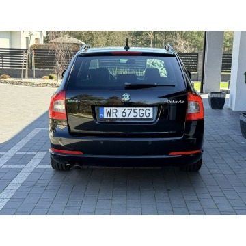 Skoda Octavia 2011,  2.0 benzyna - Na sprzedaż za 29 700 zł - Radom - zdjęcie 6