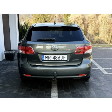 Toyota Avensis 2010,  2.0 benzyna, automat - Na sprzedaż za 27 900 zł - Radom - zdjęcie 6