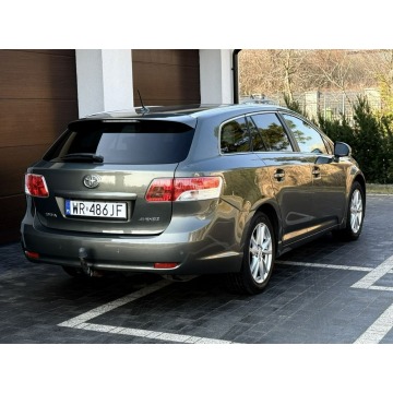 Toyota Avensis 2010,  2.0 benzyna, automat - Na sprzedaż za 27 900 zł - Radom - zdjęcie 7