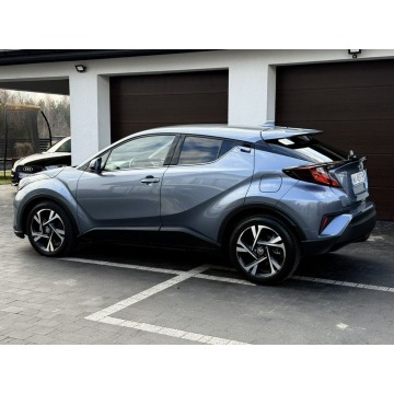 Toyota C-HR  SUV 2022,  1.8 hybryda, automat - Na sprzedaż za 104 700 zł - Radom - zdjęcie 4