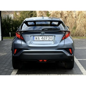 Toyota C-HR  SUV 2022,  1.8 hybryda, automat - Na sprzedaż za 104 700 zł - Radom - zdjęcie 6
