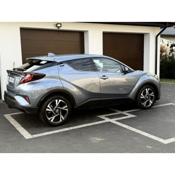 Toyota C-HR  SUV 2022,  1.8 hybryda, automat - Na sprzedaż za 104 700 zł - Radom - zdjęcie 8